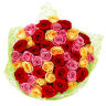 51 красная, розовая и кремовая роза