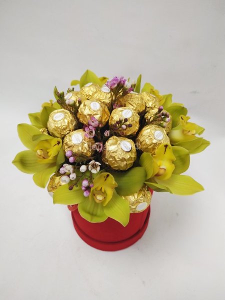 Букет из конфет «Золотые орхидеи»