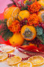 Новогодний букет с хурмой, мандаринами и апельсинами