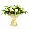 Букет белых роз, тюльпанов и лилий